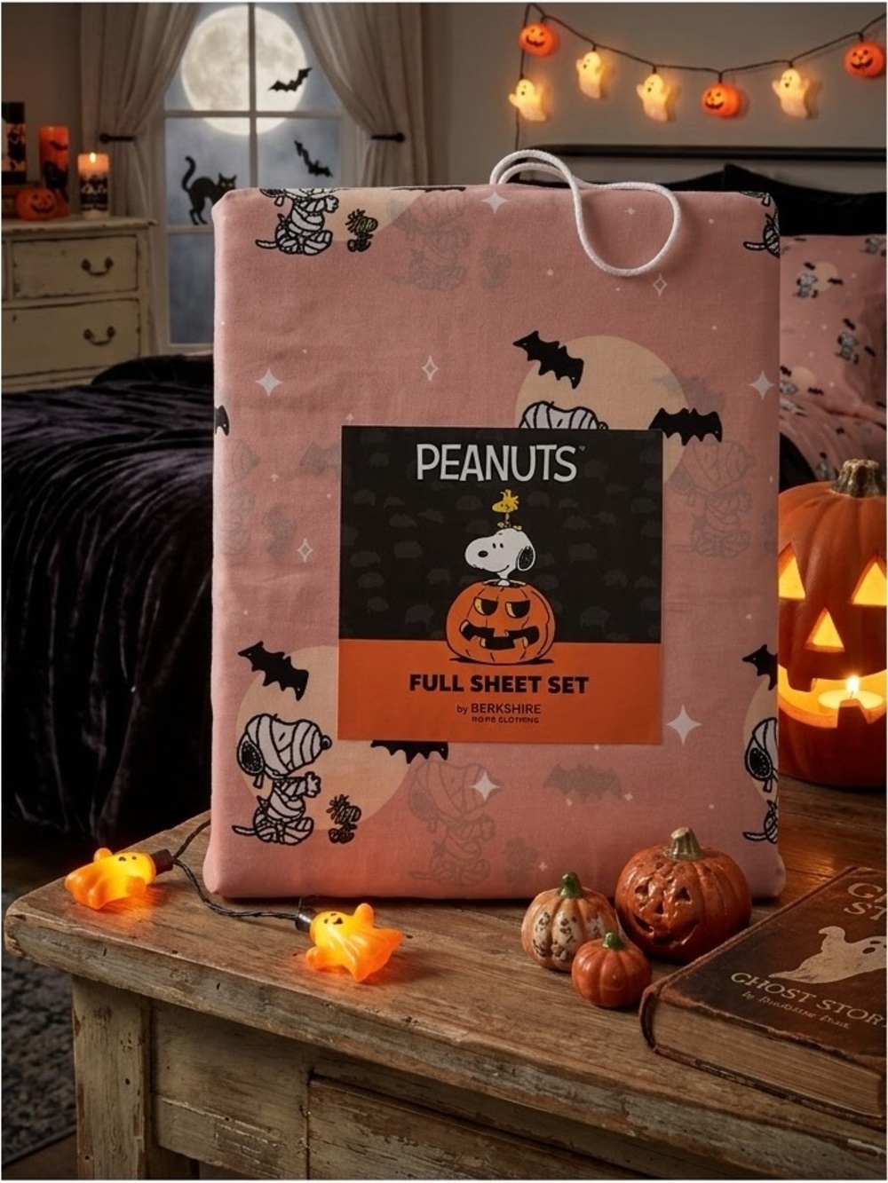 Peanuts full size  Halloween Sheet Set by Berkshire